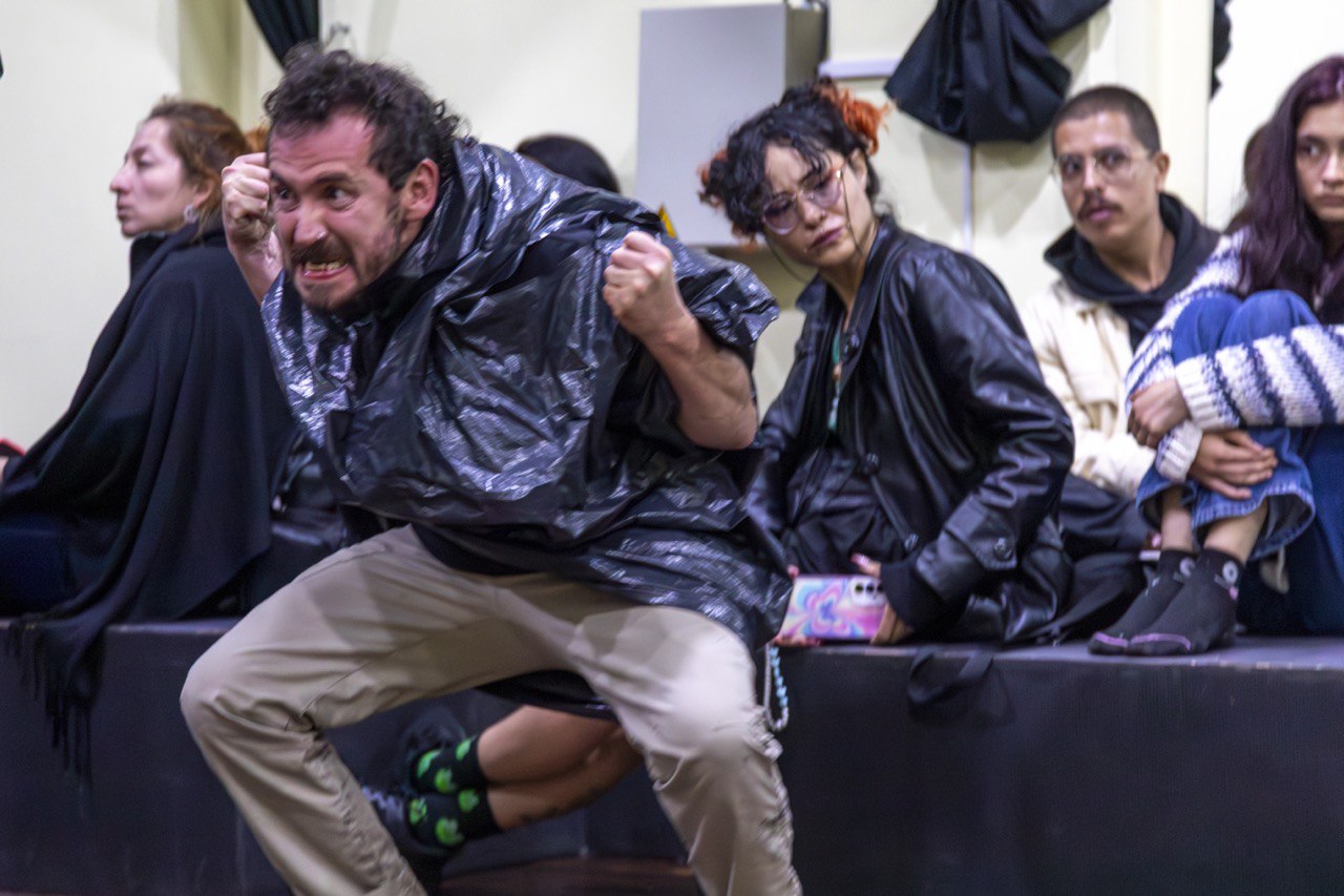 Convergencias Butohkas. Semillero Butoh. Casona de la Danza